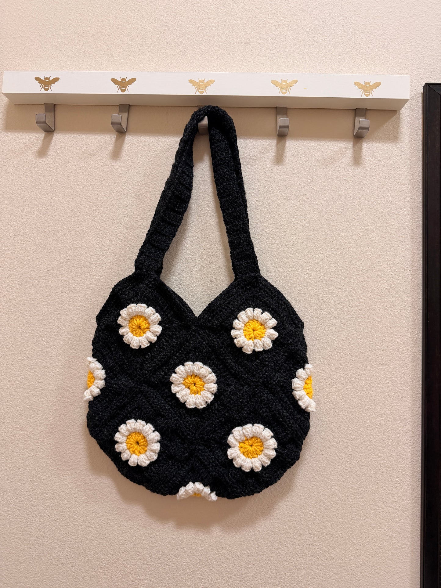 HANDMADE Bee Cozy Midnight Daisy Tote 🌼